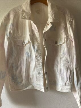NWOT American Eagle Outfitters White Denim Jacket with Pastel Tie-Dye Accents